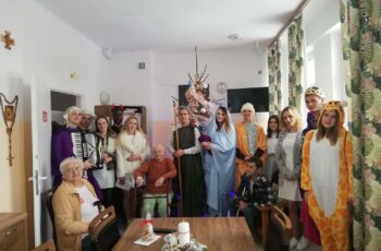 Kolędnicy w hospicjum